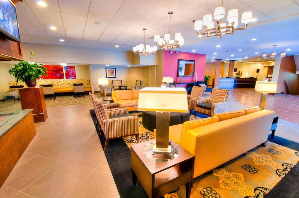 Doubletree By Hilton Hotel Raleigh - Brownstone - University Interior photo
